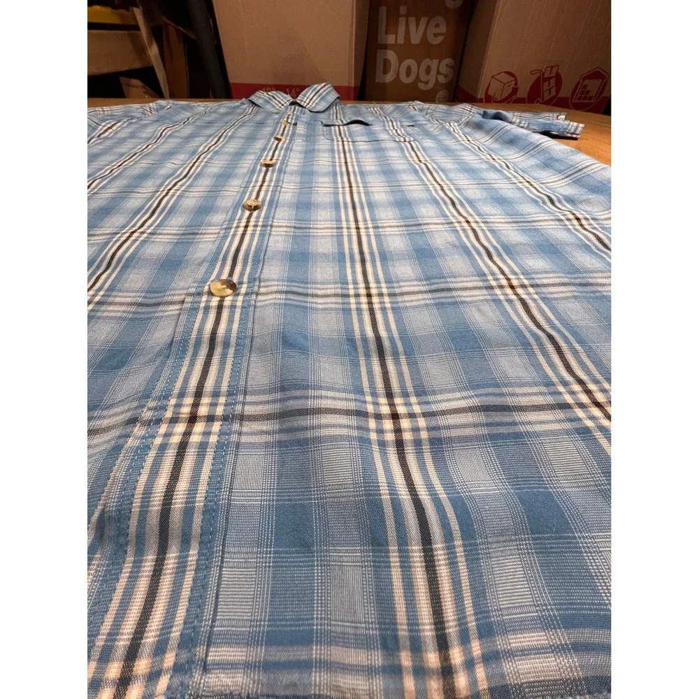 The North Face 2007 Men's Short Sleeve Plaid Shirt AXT7 Blue / White Zip‎ pocket